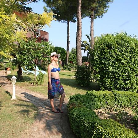 Anthos Casa Vacanze Sant'Omero エクステリア 写真