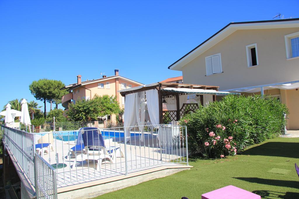 Anthos Casa Vacanze Sant'Omero 部屋 写真