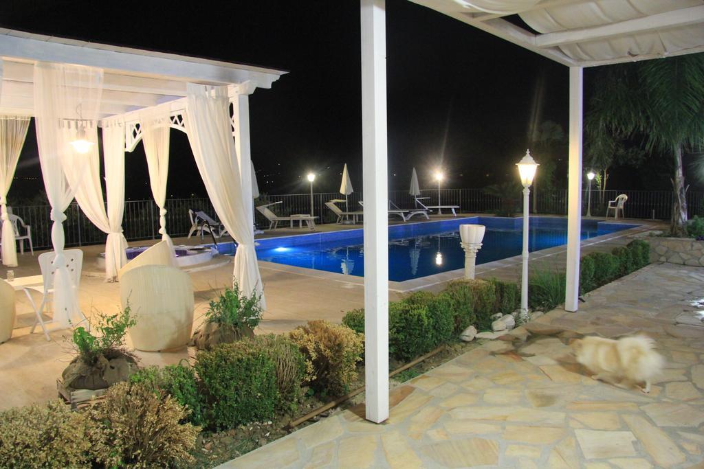 Anthos Casa Vacanze Sant'Omero エクステリア 写真